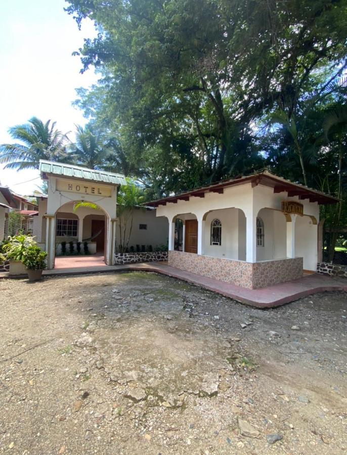 Hotel Y Balneario Villa Paraiso Catacamas Exterior photo